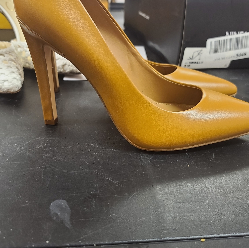 Shoe's